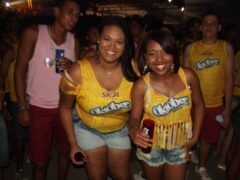 Oktober 10 Anos